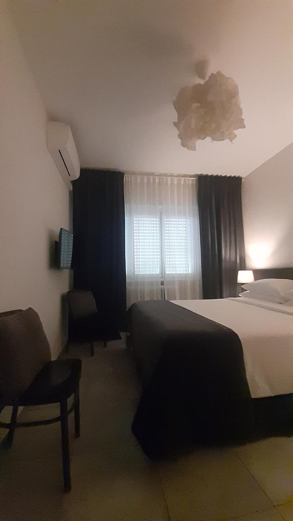 La Duchessa Hotel Alba Kültér fotó